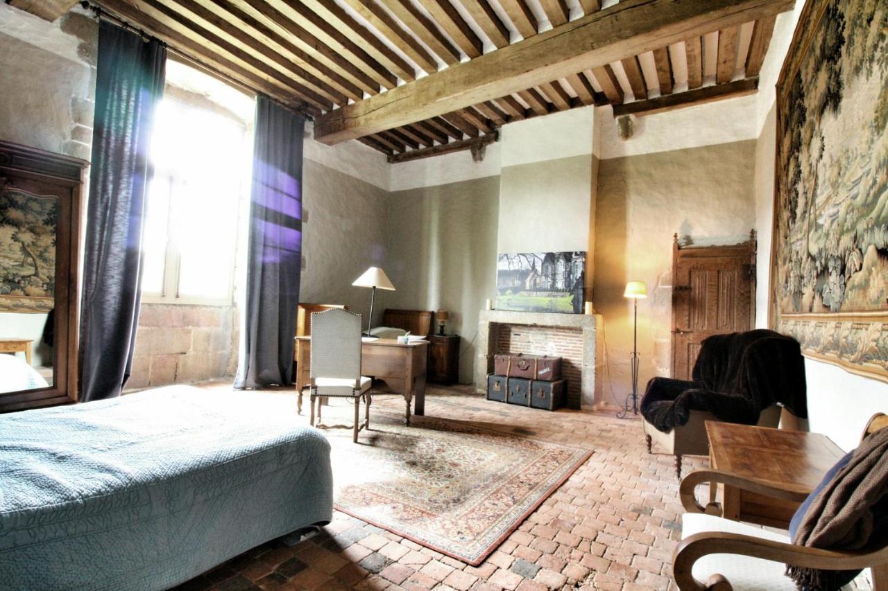 Chateau De Bourgon Montourtier Kültér fotó